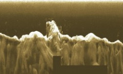 ukážka nahrávky sonar lowrance HDS z VN Orava - zatopené budovy ukážka nahrávky sonar lowrance HDS z VN Orava - zatopené budovy